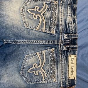 Fair conditioned Rock Revival Jeans